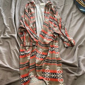 Long cardigan. Size Large